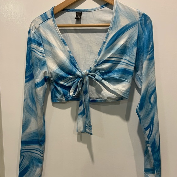 Blue cropped long sleeve shein shirt - Picture 3 of 3